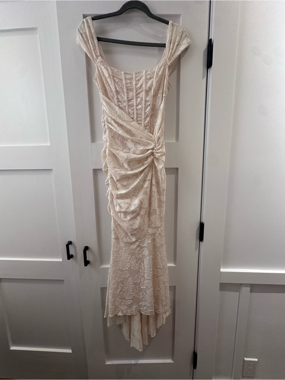 Elegant Cream Lace Draped Women’s Dress